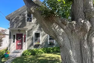 192 Brunswick Ave, Gardiner, ME 04345 - Photo 2
