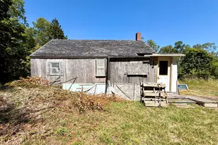 10 Dresner St, Eastport, ME 04631 - Photo 8