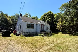 10 Dresner St, Eastport, ME 04631 - Photo 4