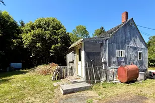 10 Dresner St, Eastport, ME 04631 - Photo 6