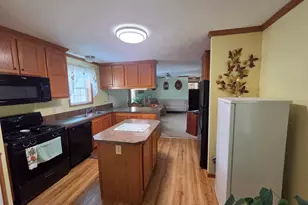 30 Hilltop Ct, Turner, ME 04282 - Photo 6