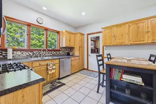 4 Old County Rd, Rockland, ME 04841 - Photo 4