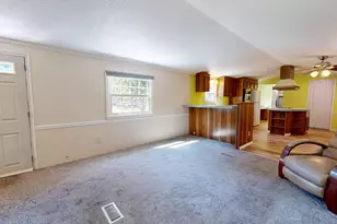 49 Round Stone Rd, Mount Vernon, ME 04352 - Photo 4