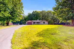5 Acorn Ln, Lewiston, ME 04240 - Photo 1