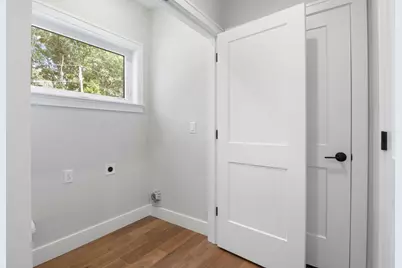 35 Leach Road, Kittery, ME 03904 - Photo 6