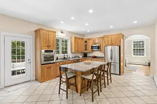 148 Hunter Way, Falmouth, ME 04105 - Photo 4