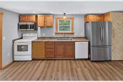 15 Pleasant Street, Howland, ME 04448 - Photo 10