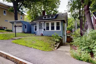 54 Lake St, Auburn, ME 04210 - Photo 1