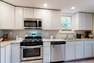 54 Lake St, Auburn, ME 04210 - Photo 22