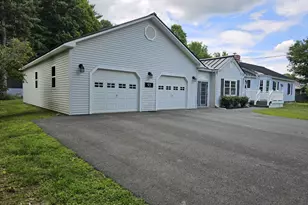 93 Norridgewock Ave, Skowhegan, ME 04976 - Photo 2
