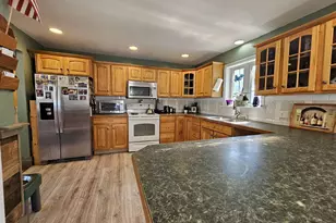 41 E Leavitt St, Skowhegan, ME 04976 - Photo 10