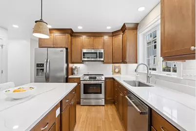 9 Morse Street #2, Portland, ME 04106 - Photo 8