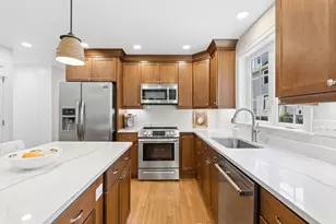9 Morse St, Portland, ME 04103 - Photo 8
