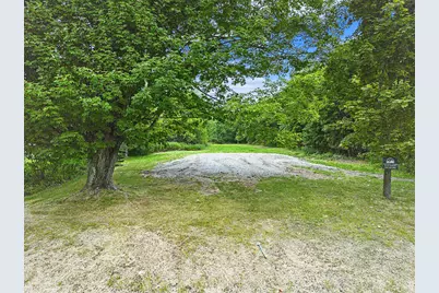 23 Prospect Street, Dexter, ME 04930 - Photo 2