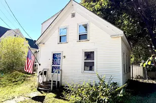 32 Warren St, Rockland, ME 04841 - Photo 1