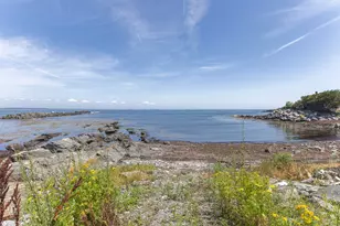 25 Peabbles Cove Rd, Cape Elizabeth, ME 04107 - Photo 2
