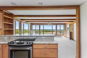 25 Peabbles Cove Rd, Cape Elizabeth, ME 04107 - Photo 14