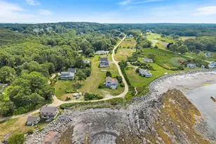 25-1 Peabbles Cove Rd, Cape Elizabeth, ME 04107 - Photo 4