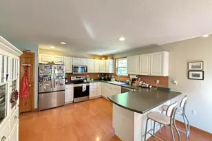 35 Hardwood Dr, Hermon, ME 04401 - Photo 4