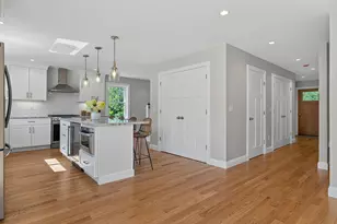 7 Heritage Wy, Kittery, ME 03904 - Photo 4