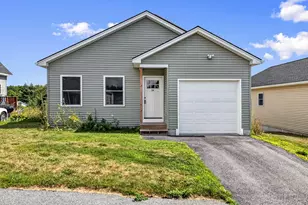 59 Village Cir, Augusta, ME 04330 - Photo 2