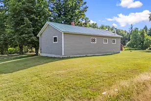 19 Schacht Ln, Gardiner, ME 04345 - Photo 6
