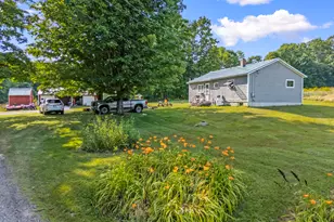 19 Schacht Ln, Gardiner, ME 04345 - Photo 2