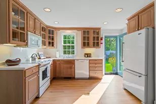 3 Church St, Kennebunkport, ME 04046 - Photo 18