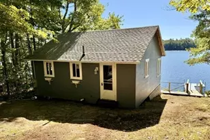 38 Beach Ln, Damariscotta, ME 04543 - Photo 2