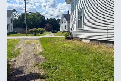 33 Center Street, Machias, ME 04654 - Photo 8
