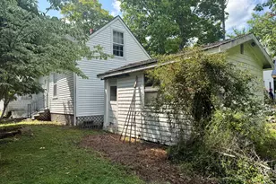 33 Center St, Machias, ME 04654 - Photo 12