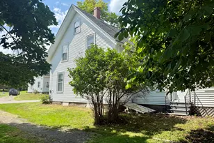 33 Center St, Machias, ME 04654 - Photo 10