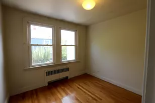 39 Florence St, South Portland, ME 04106 - Photo 10
