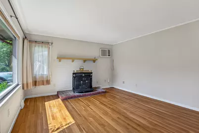 10 Barkley Avenue, Auburn, ME 04210 - Photo 38