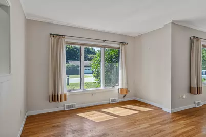 10 Barkley Avenue, Auburn, ME 04210 - Photo 36