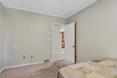 10 Barkley Avenue, Auburn, ME 04210 - Photo 16