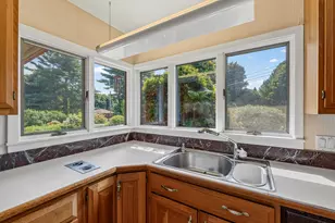 10 Barkley Ave, Auburn, ME 04210 - Photo 20