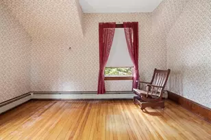 27 W Dartmouth St, Auburn, ME 04210 - Photo 8