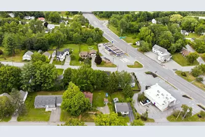 27 W Dartmouth Street, Auburn, ME 04210 - Photo 44