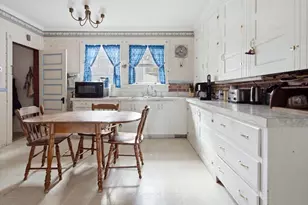 27 W Dartmouth St, Auburn, ME 04210 - Photo 12
