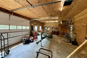 91 Lakeview St, Greenville, ME 04441 - Photo 18
