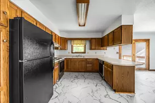 861 Coldbrook Rd, Hermon, ME 04401 - Photo 14