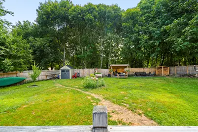 21 Hillcrest Street, Gardiner, ME 04345 - Photo 4