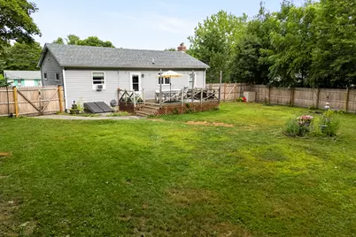 21 Hillcrest Street, Gardiner, ME 04345 - Photo 6