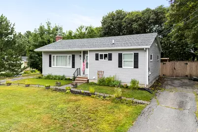 21 Hillcrest Street, Gardiner, ME 04345 - Photo 2