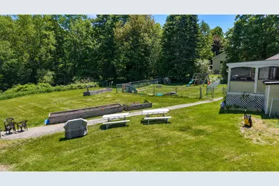 913 Essex Street, Bangor, ME 04401 - Photo 4