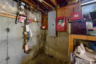 913 Essex St, Bangor, ME 04401 - Photo 70
