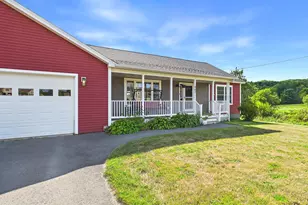 667 Newburgh Rd, Hermon, ME 04401 - Photo 2