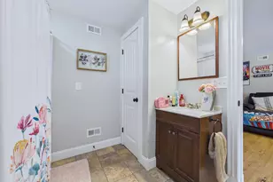 667 Newburgh Rd, Hermon, ME 04401 - Photo 34