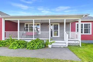 667 Newburgh Rd, Hermon, ME 04401 - Photo 4